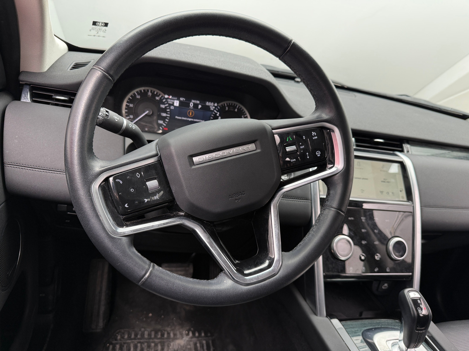 Thumbnail: 2023 Land Rover Discovery Sport - 4