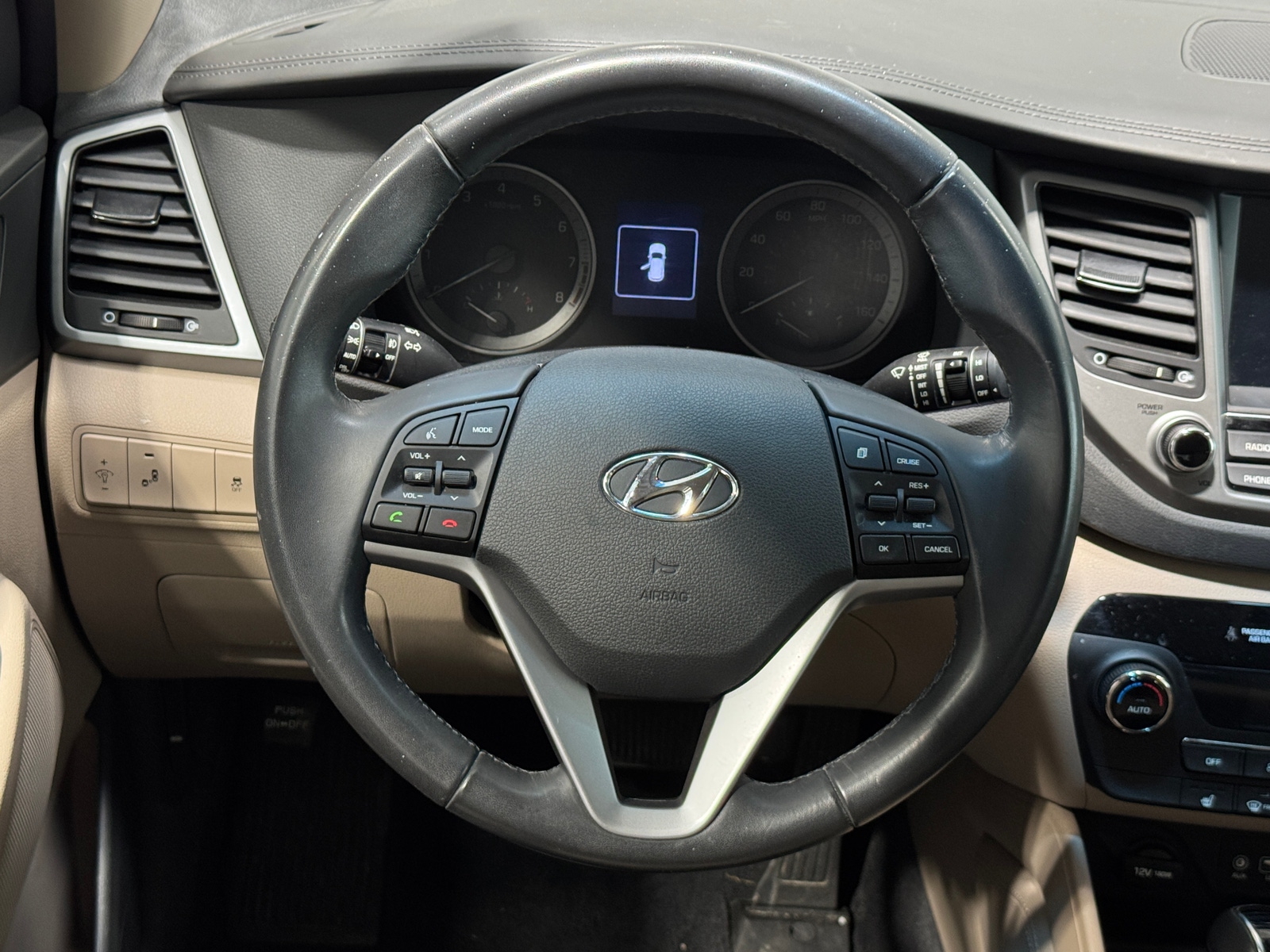 Thumbnail: 2017 Hyundai Tucson - 4