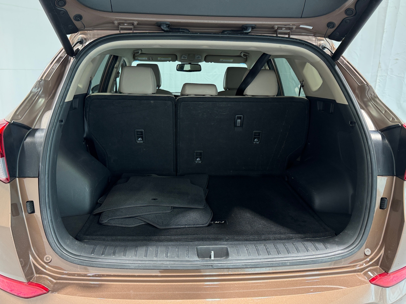 Thumbnail: 2017 Hyundai Tucson - 6