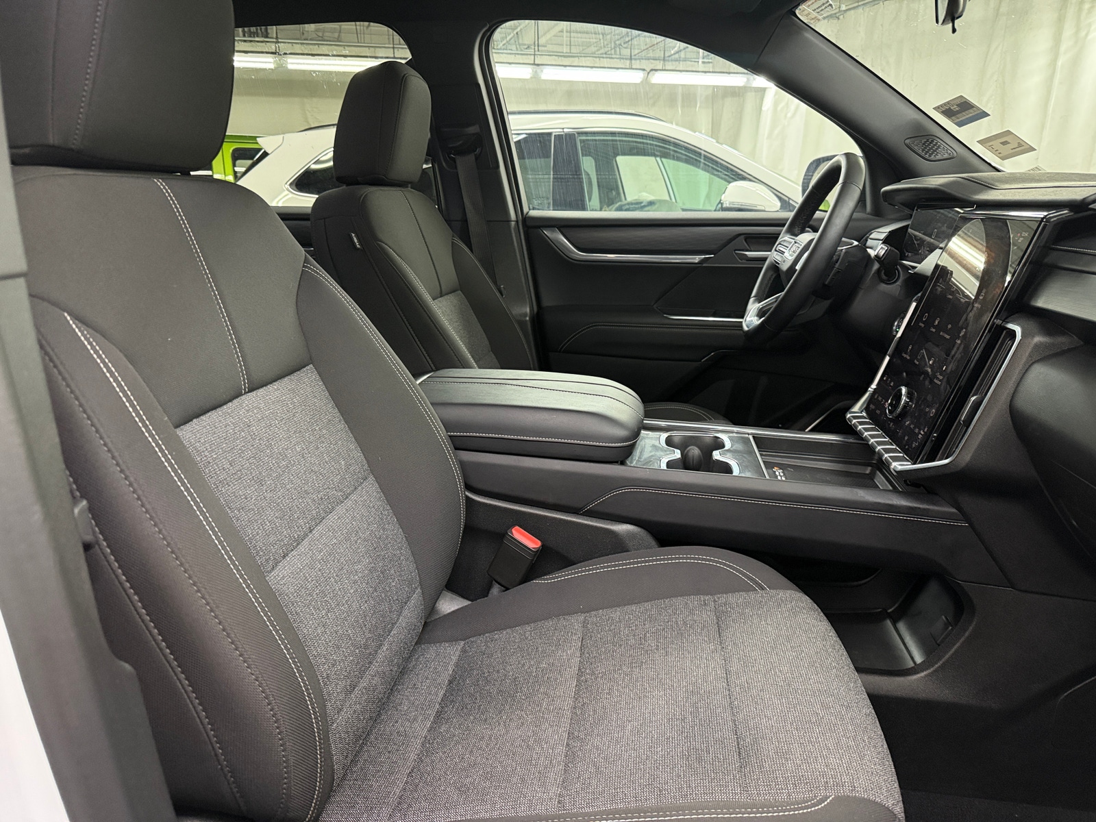 Thumbnail: 2025 GMC Acadia - 2