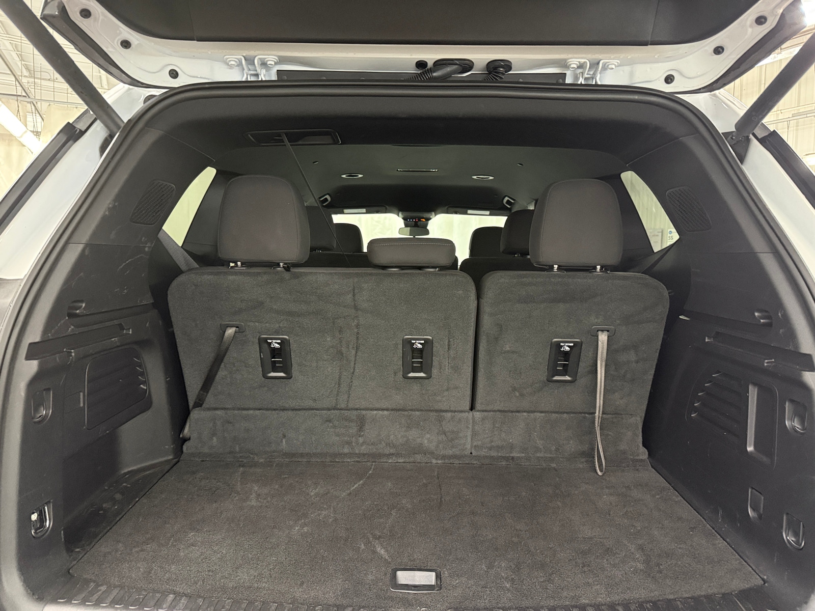 Thumbnail: 2025 GMC Acadia - 7