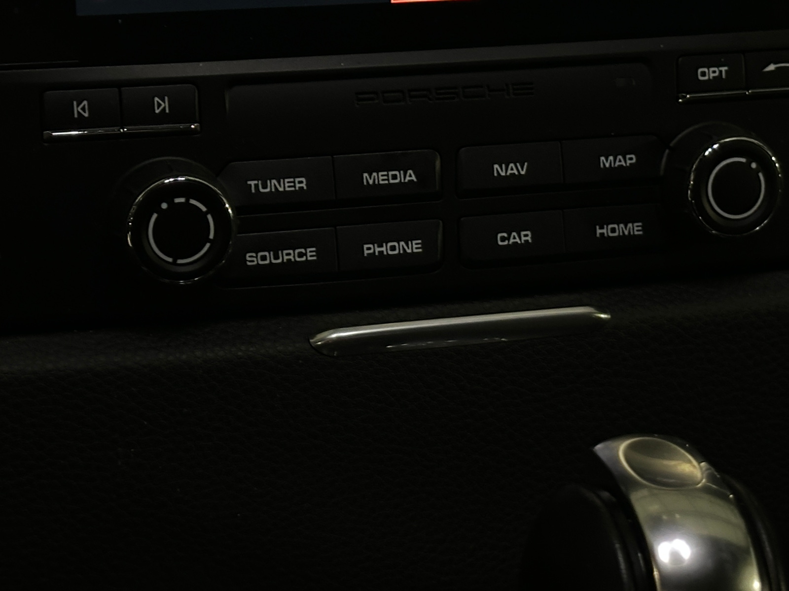 Thumbnail: 2018 Porsche Macan - 3