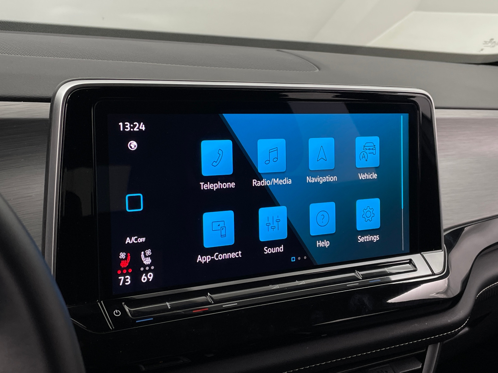 Thumbnail: 2025 Volkswagen Atlas - 3