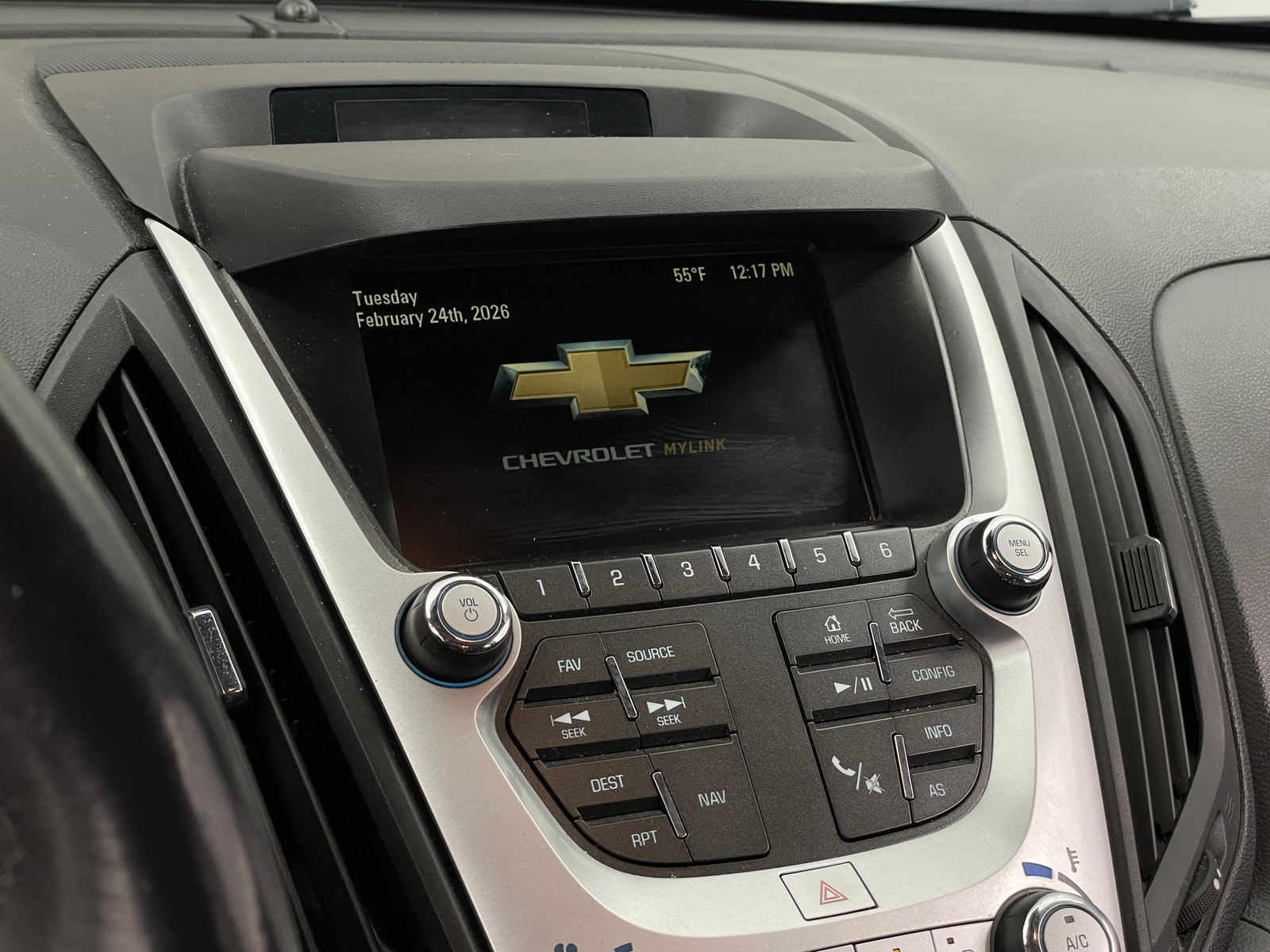 Thumbnail: 2017 Chevrolet Equinox - 3