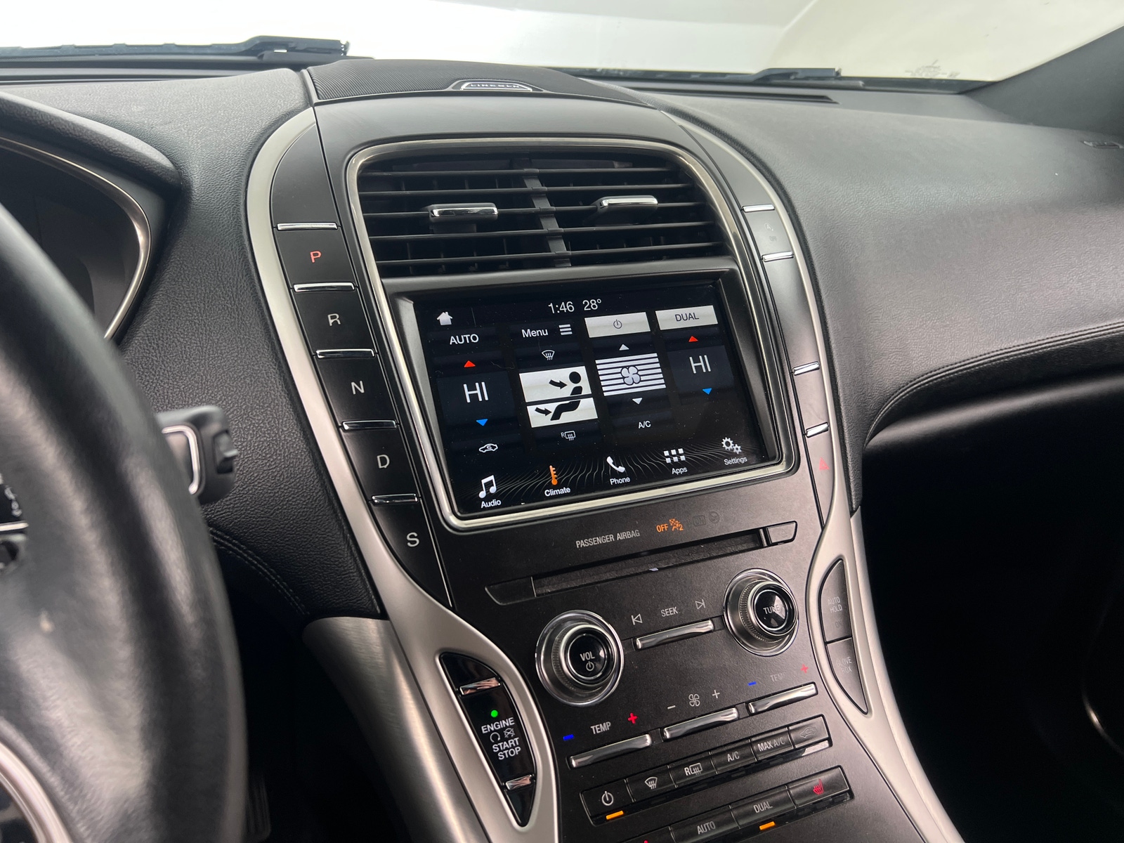 Thumbnail: 2019 Lincoln Nautilus - 3