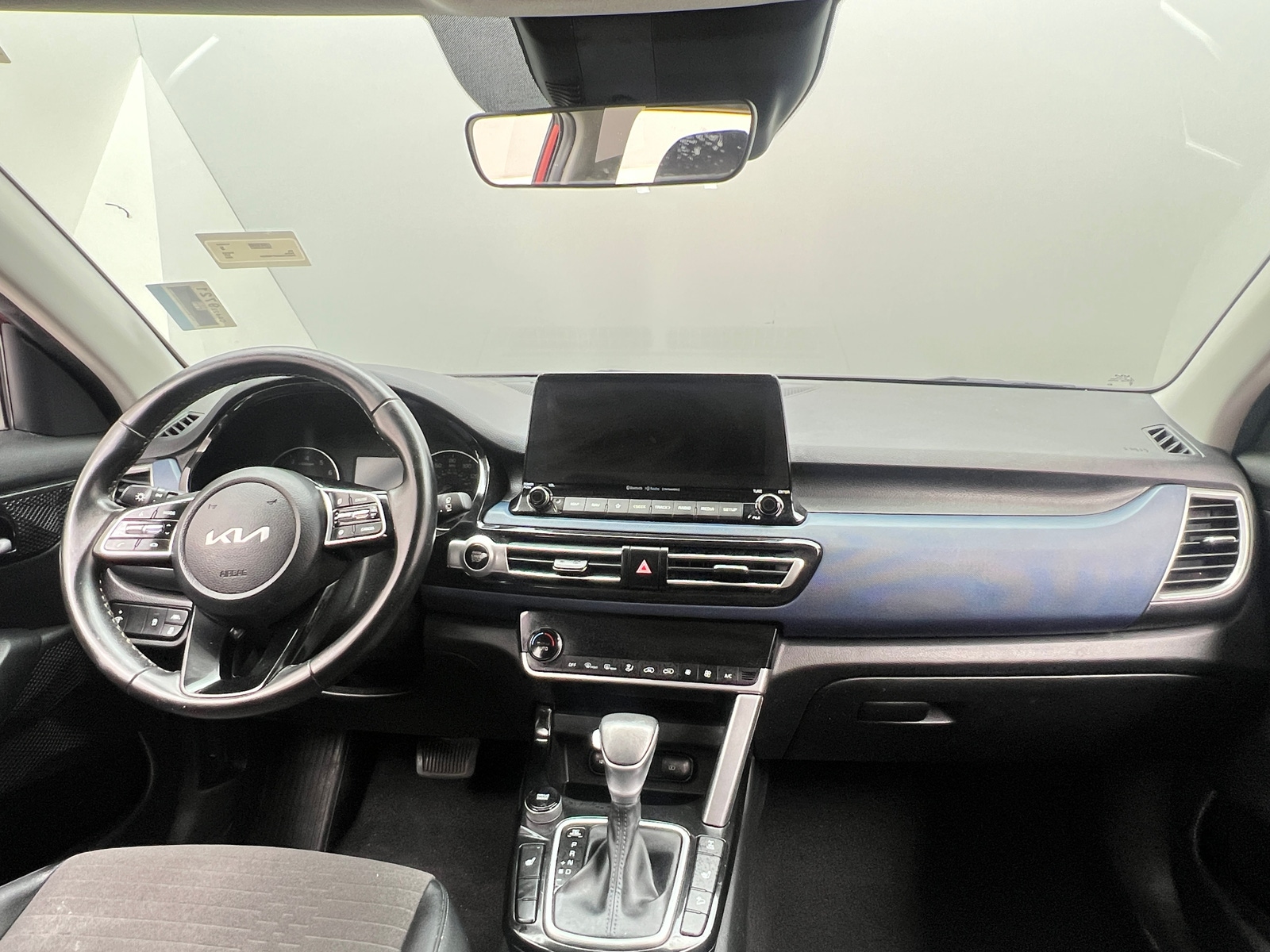 Thumbnail: 2023 Kia Seltos - 3