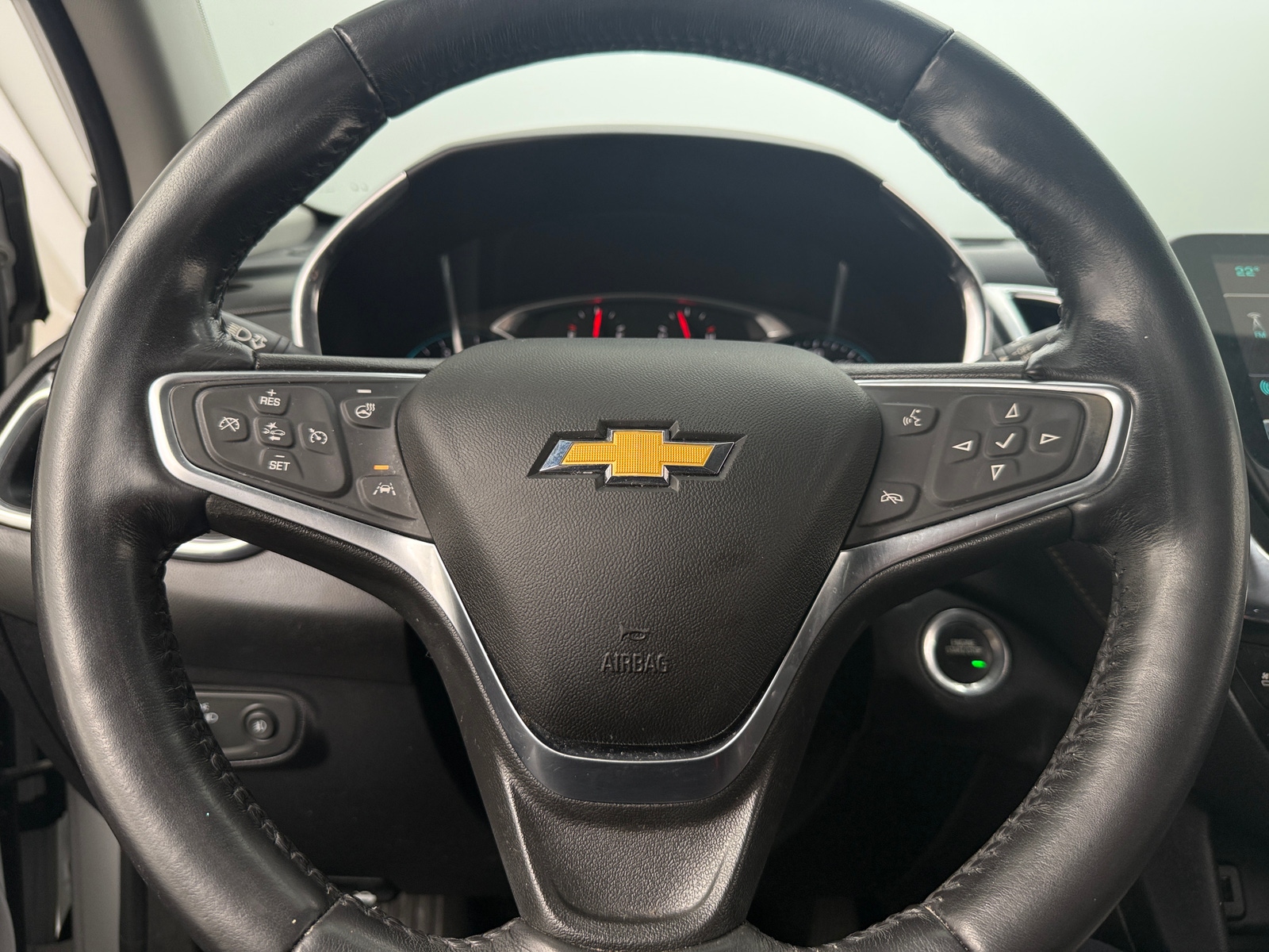 Thumbnail: 2018 Chevrolet Equinox - 4