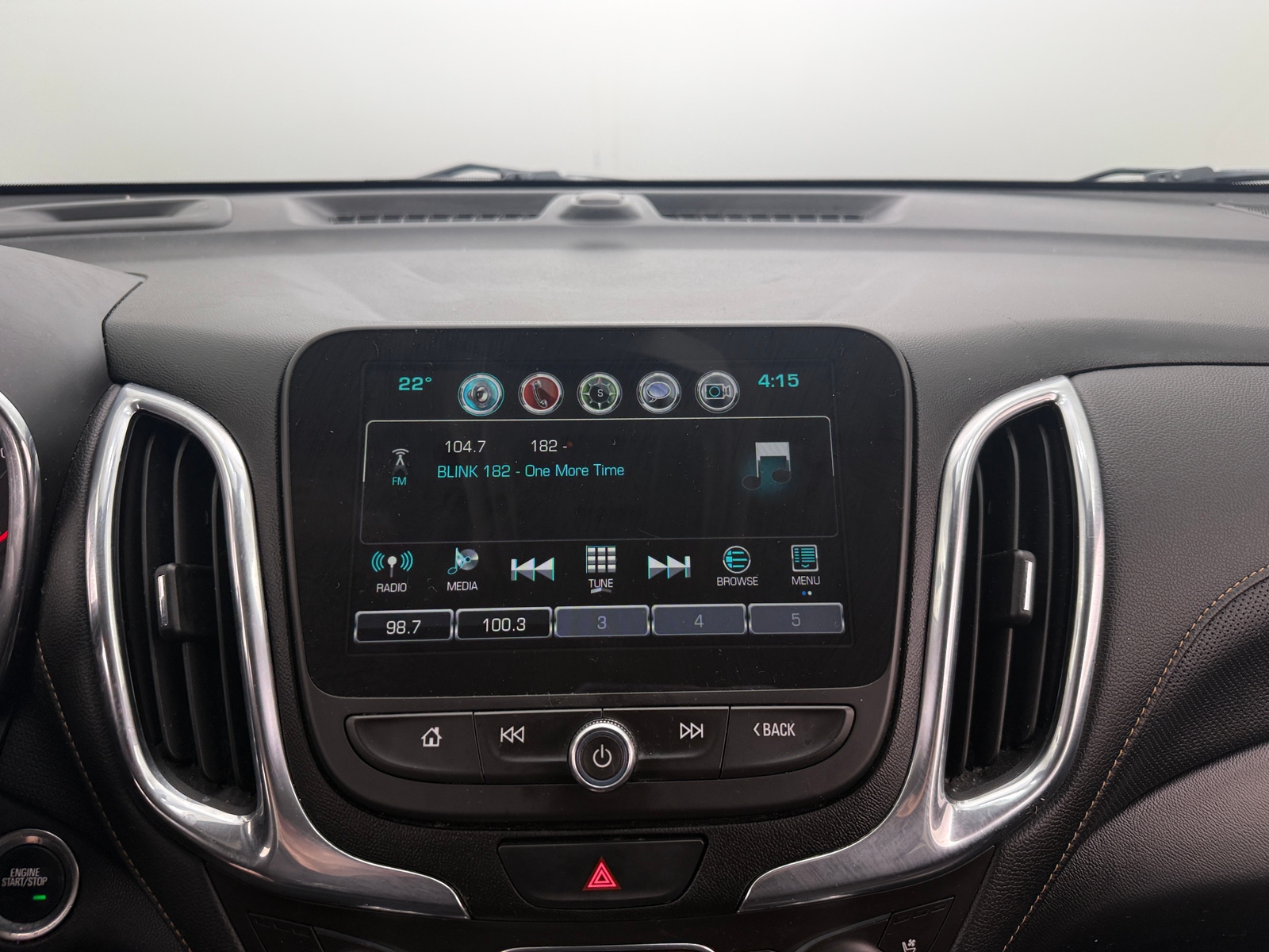 Thumbnail: 2018 Chevrolet Equinox - 3