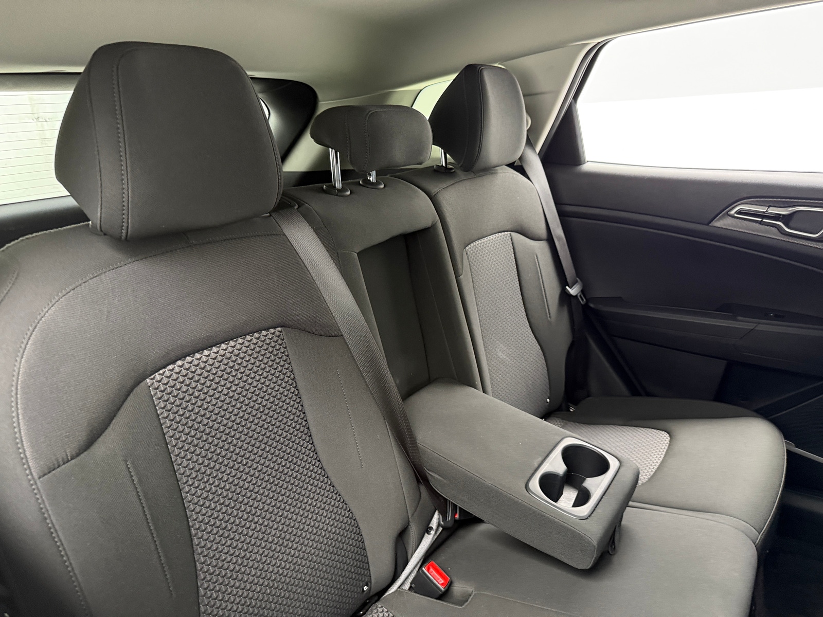 Thumbnail: 2025 Kia Sportage - 6