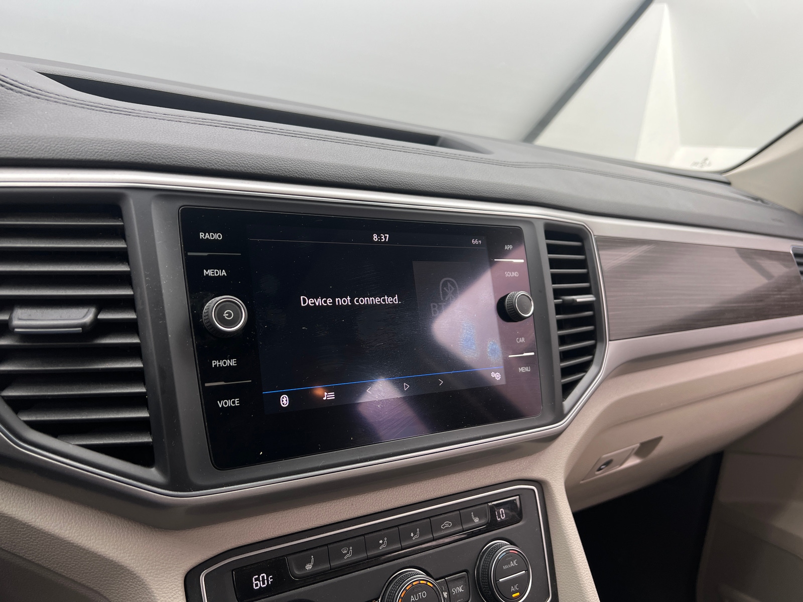 Thumbnail: 2019 Volkswagen Atlas - 3