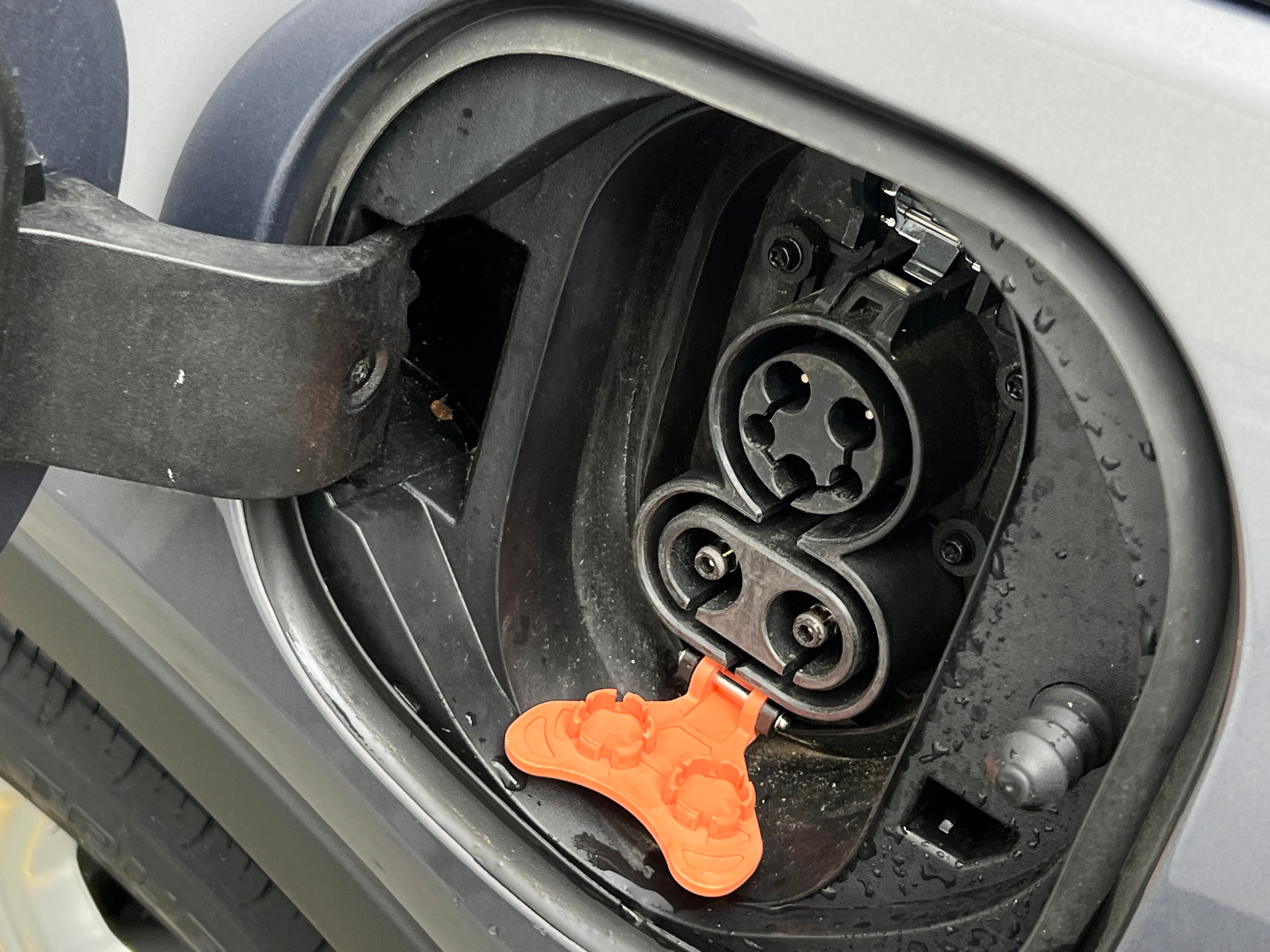 Used 2023 Chevrolet Bolt EV LT with VIN 1G1FW6S0XP4115242 for sale in Auburn, WA