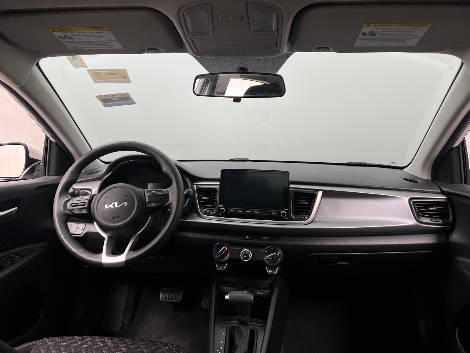 Thumbnail: 2023 Kia Rio - 3