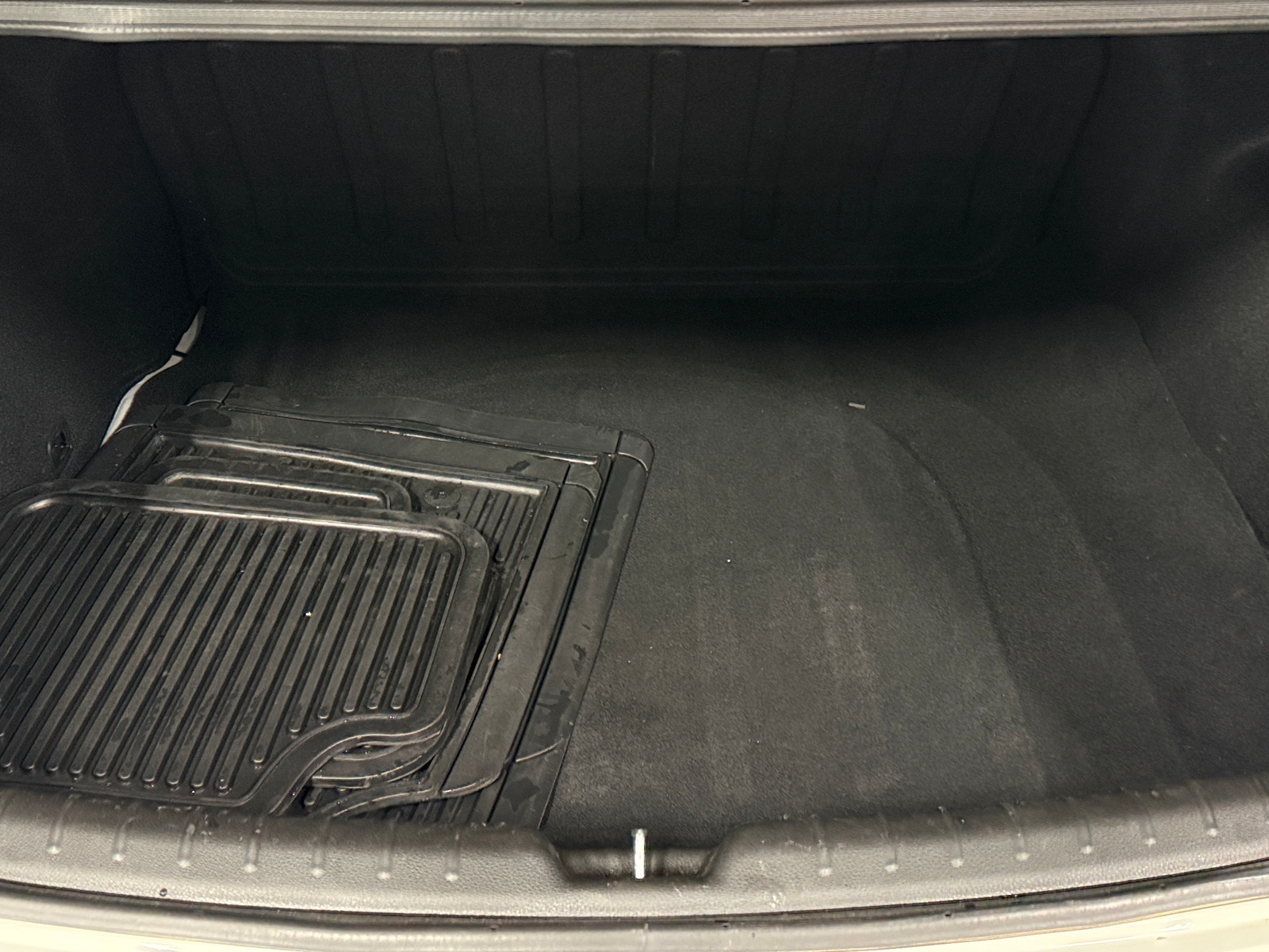 Thumbnail: 2023 Kia Rio - 7