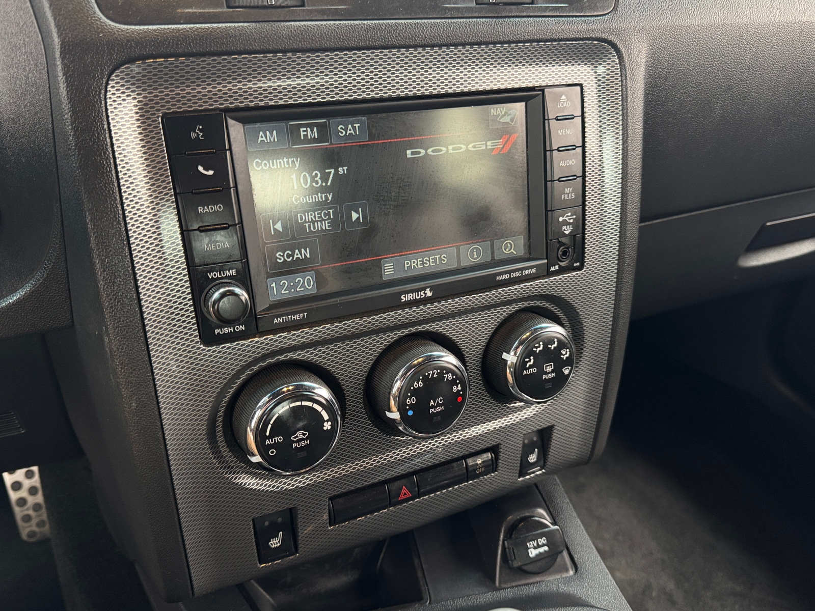 Thumbnail: 2013 Dodge Challenger - 4