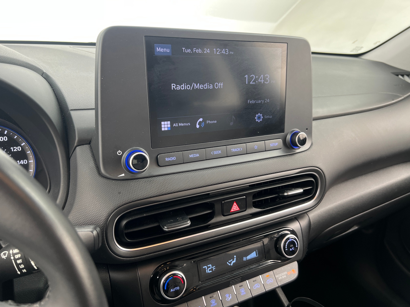 Thumbnail: 2022 Hyundai Kona - 4