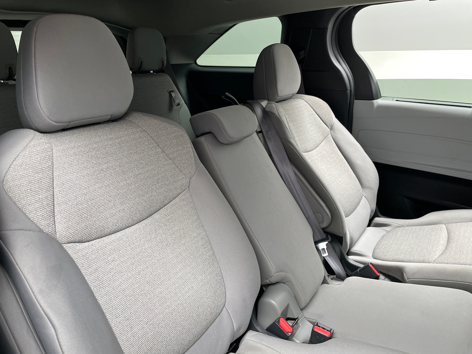 Thumbnail: 2025 Toyota Sienna - 6