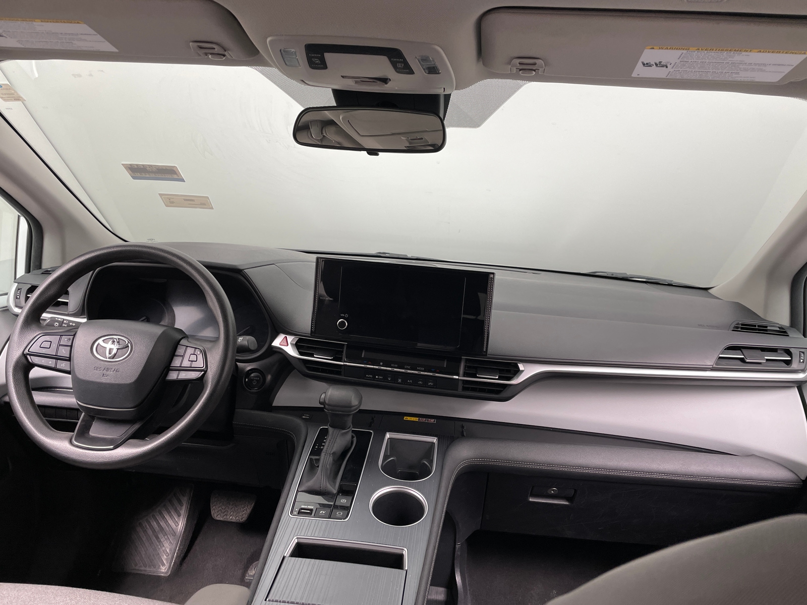 Thumbnail: 2025 Toyota Sienna - 3