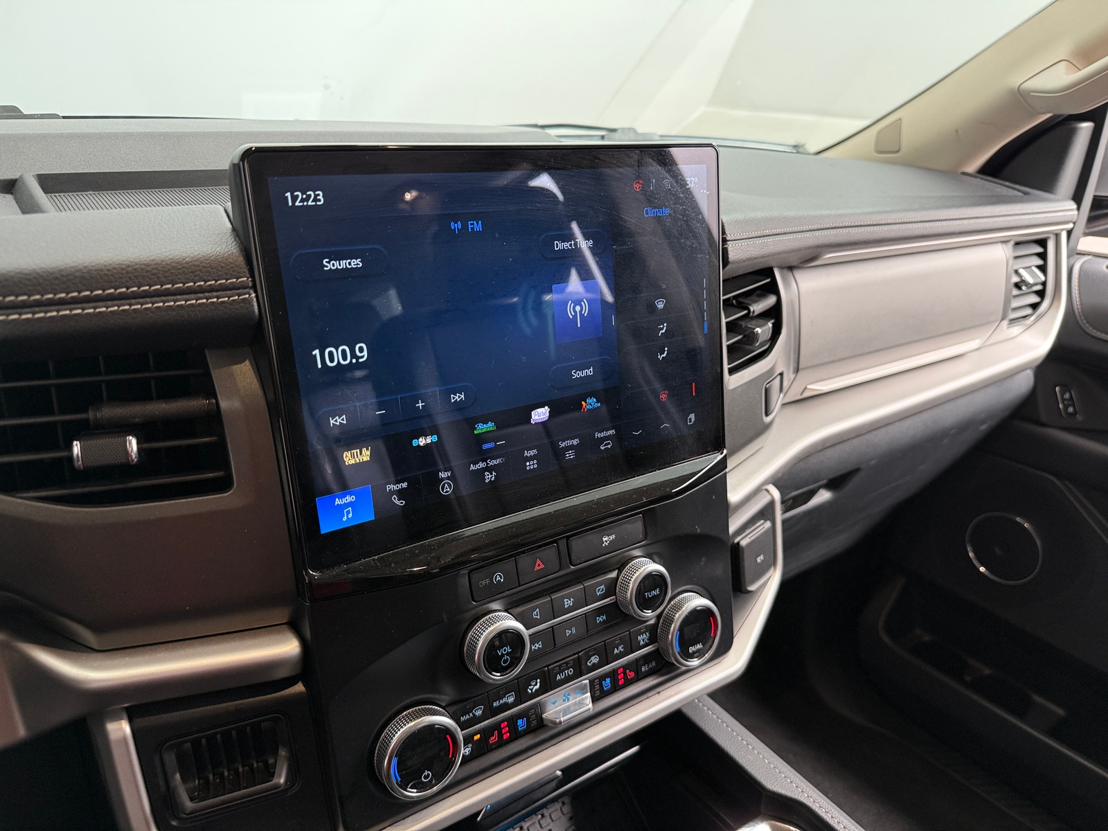 Thumbnail: 2024 Ford Expedition MAX - 3