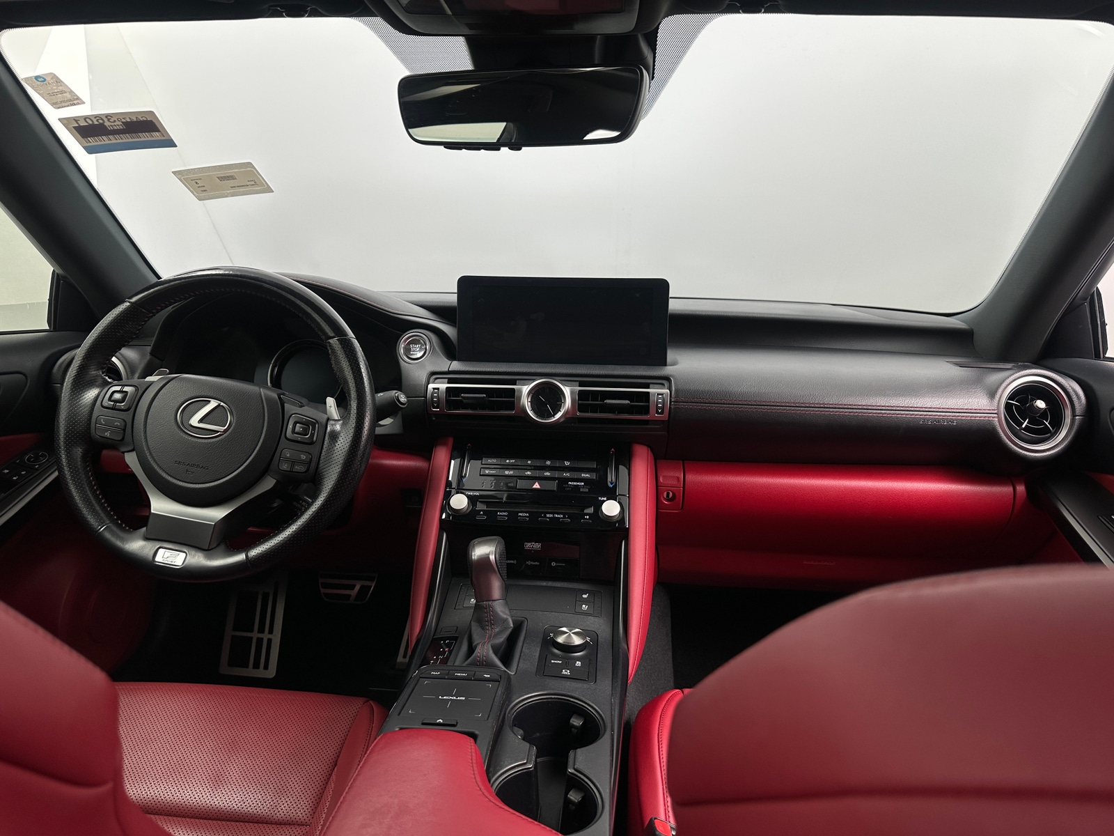 Thumbnail: 2022 Lexus IS - 2