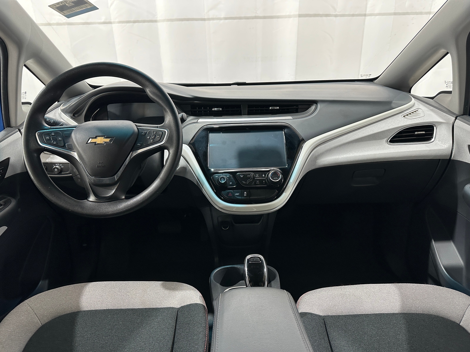Thumbnail: 2017 Chevrolet Bolt EV - 3