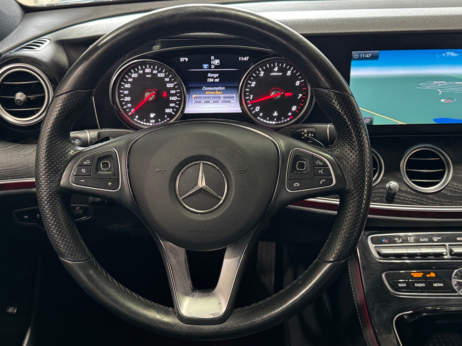 Thumbnail: 2017 Mercedes-Benz E-Class - 4