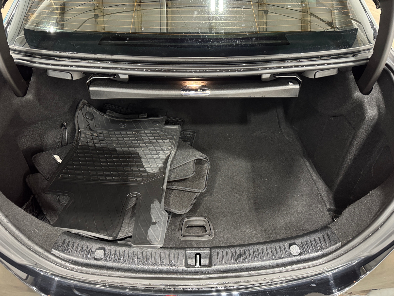 Thumbnail: 2017 Mercedes-Benz E-Class - 6