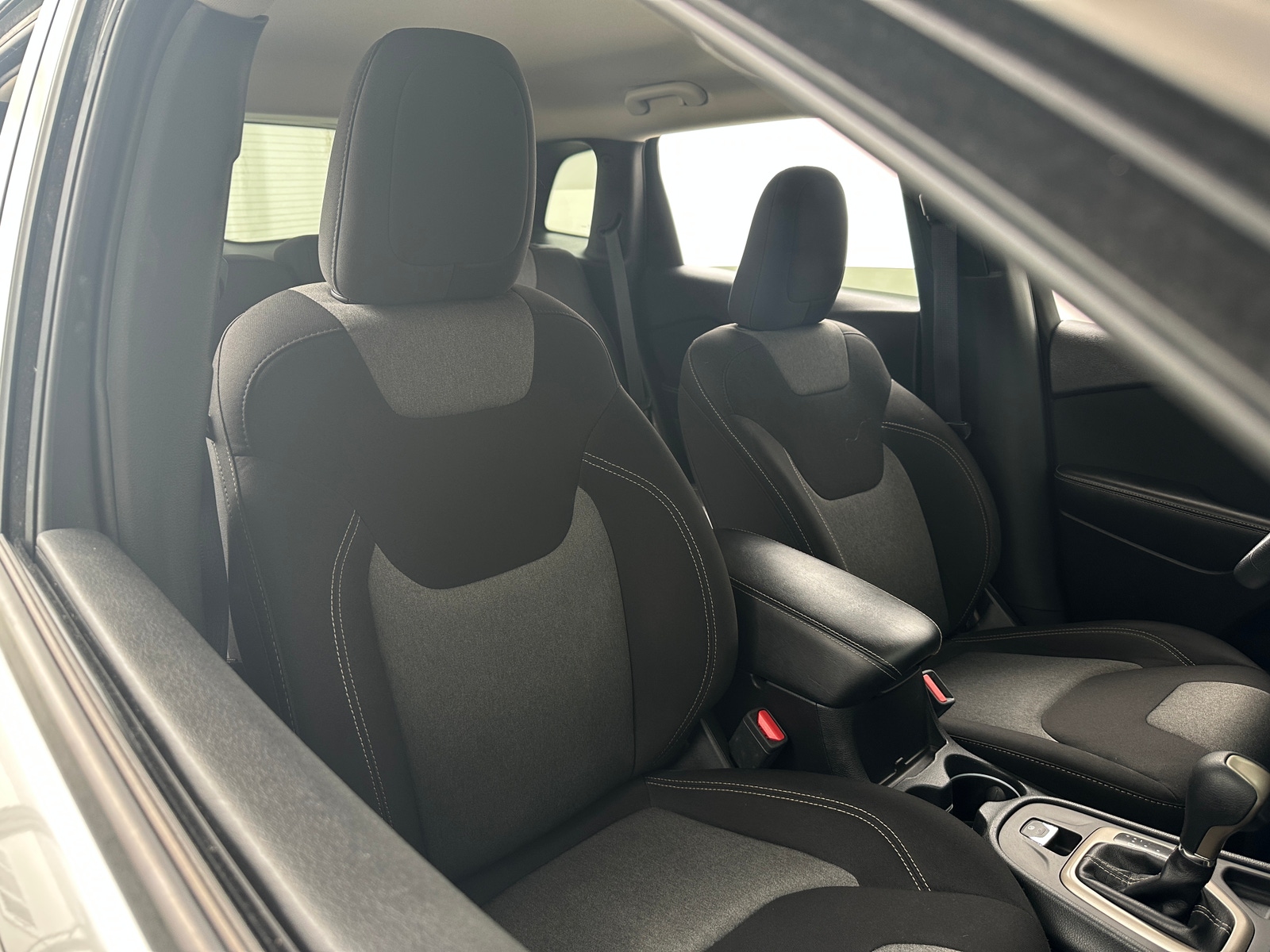 Thumbnail: 2016 Jeep Cherokee - 2