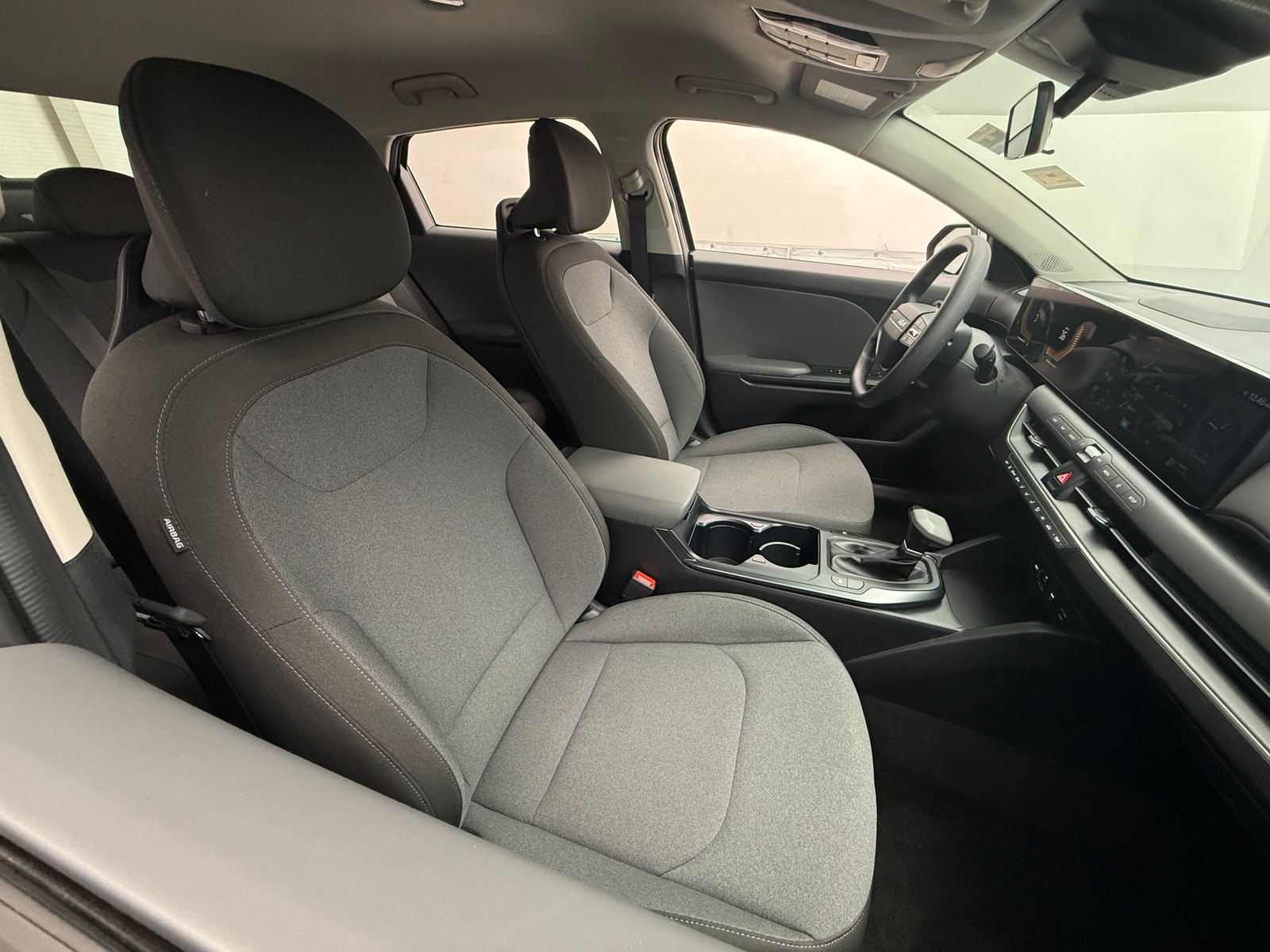 Thumbnail: 2025 Kia K4 - 2