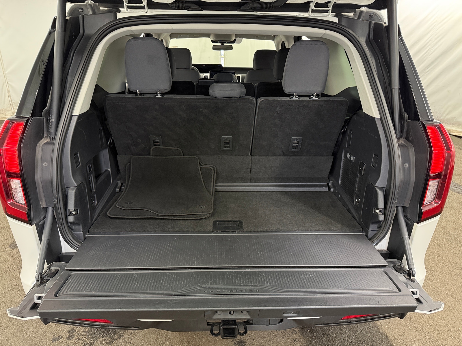 Thumbnail: 2025 Ford Expedition - 7