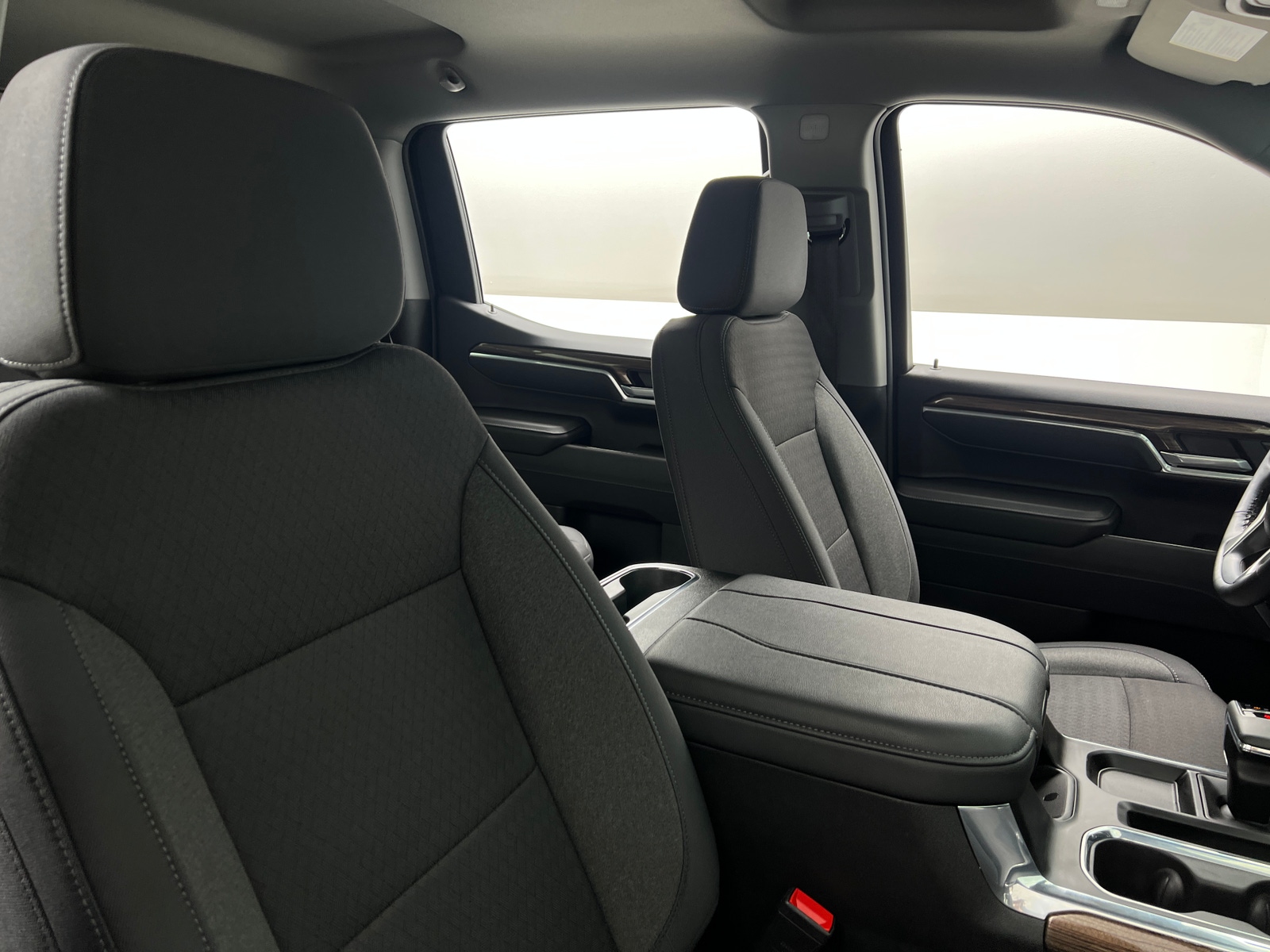 Thumbnail: 2025 Chevrolet Silverado 1500 - 2