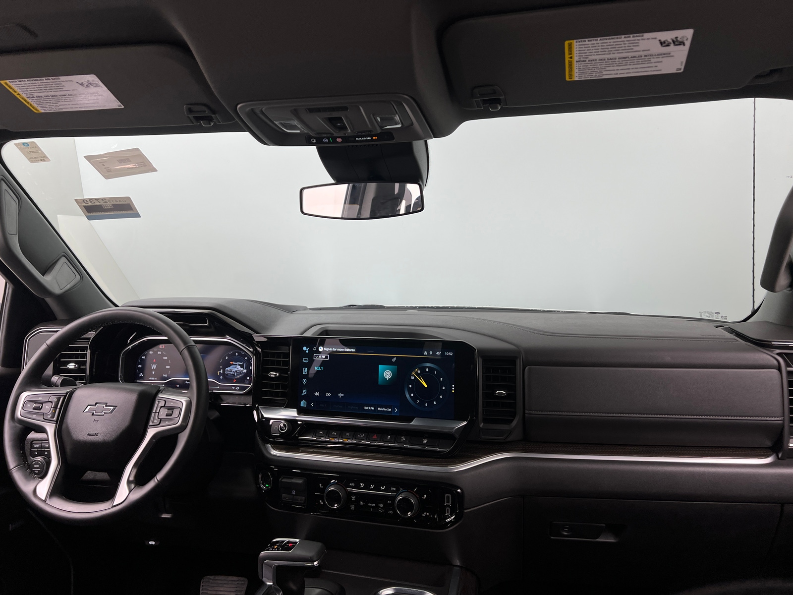 Thumbnail: 2025 Chevrolet Silverado 1500 - 3