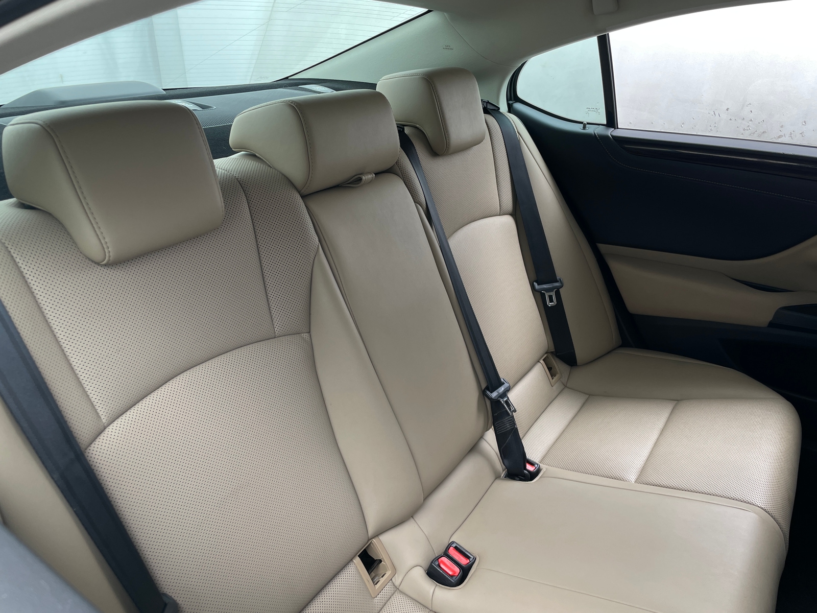 Thumbnail: 2019 Lexus ES - 6