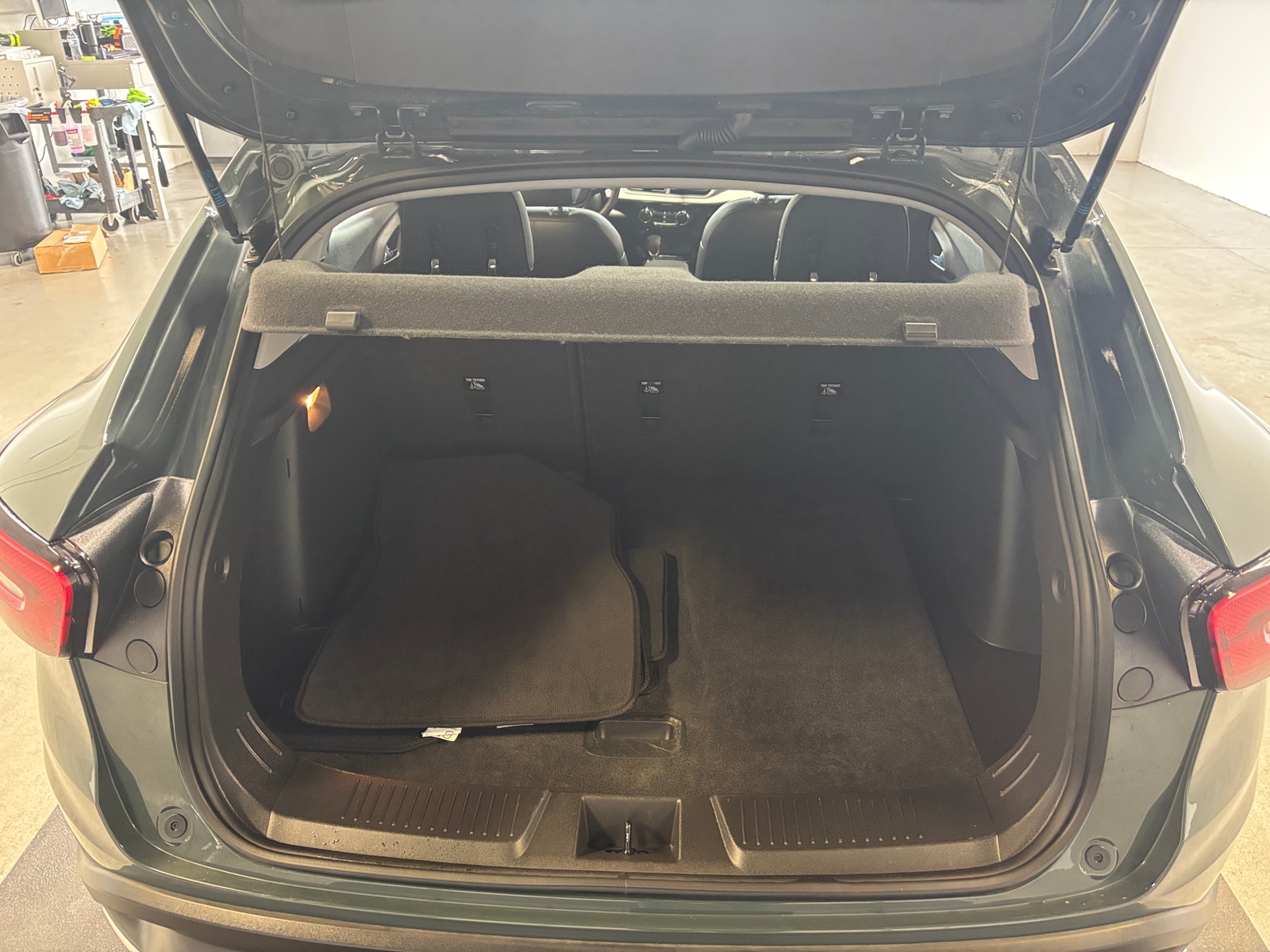 Thumbnail: 2025 Chevrolet Trax - 7