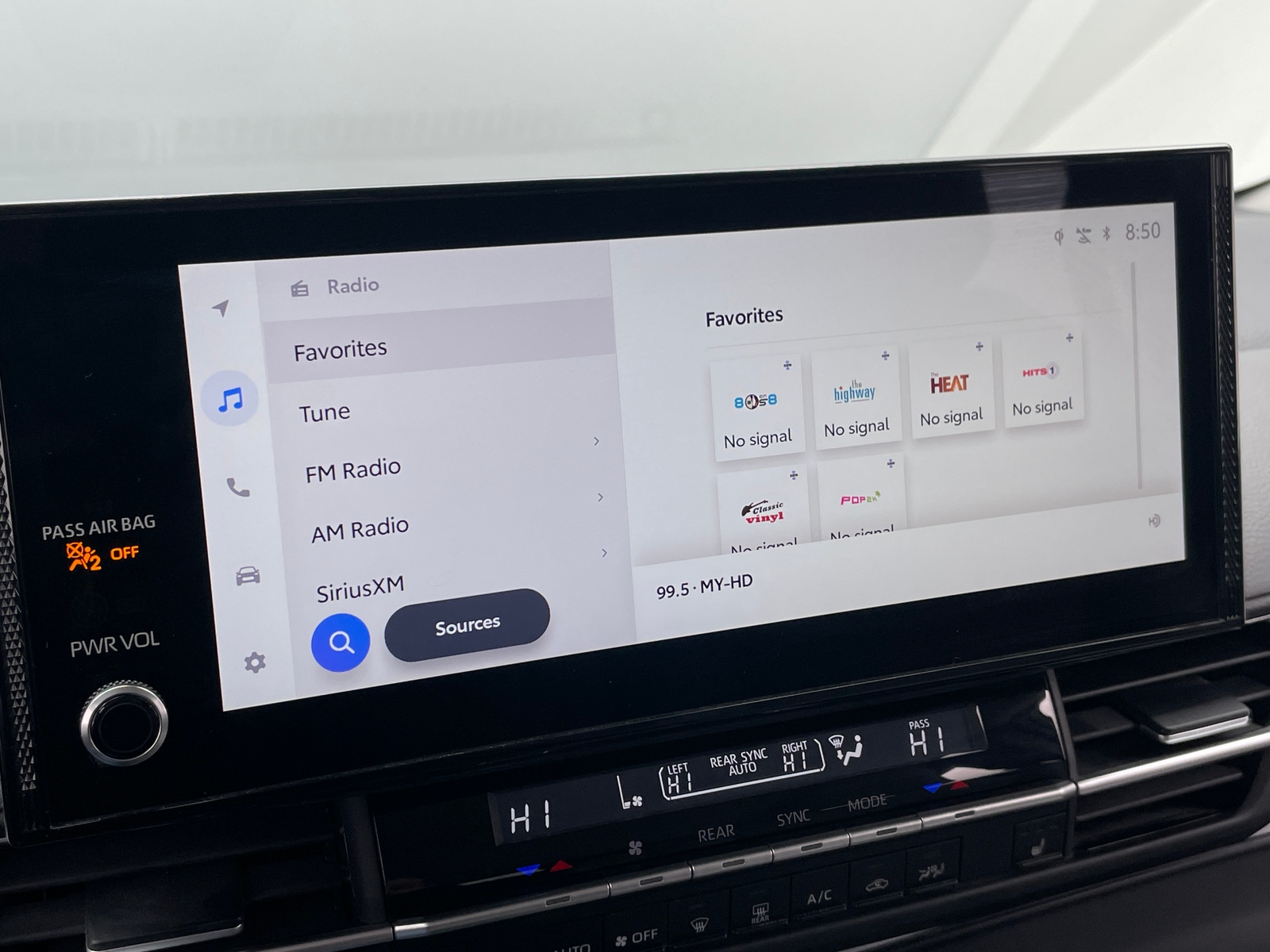 Thumbnail: 2025 Toyota Sienna - 3