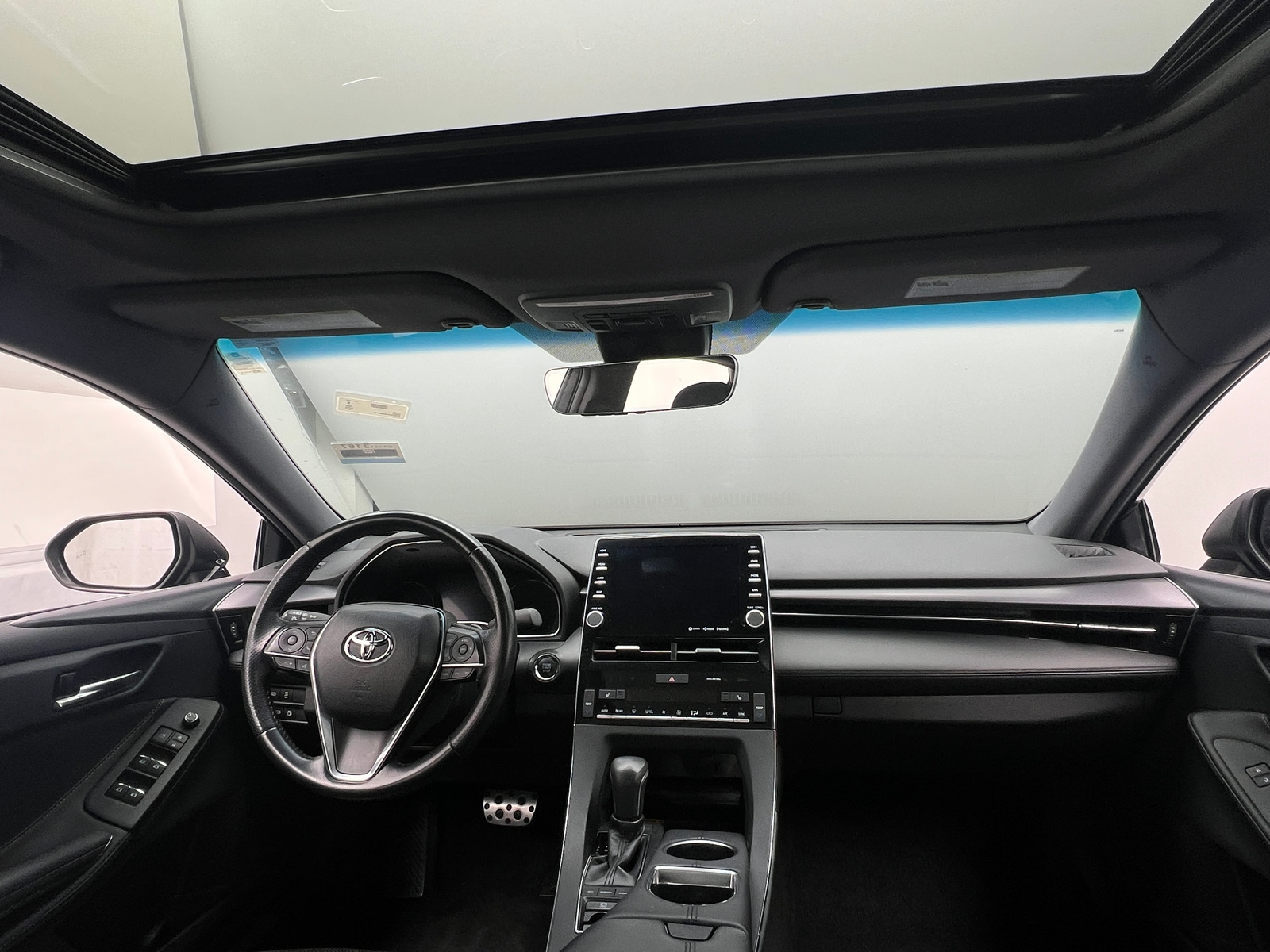 Thumbnail: 2019 Toyota Avalon - 2