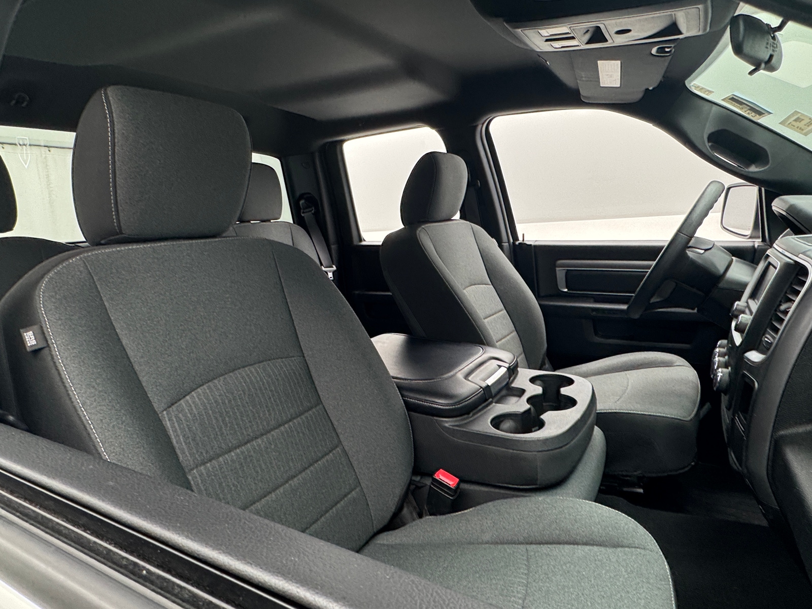 Thumbnail: 2022 RAM 1500 Classic - 2