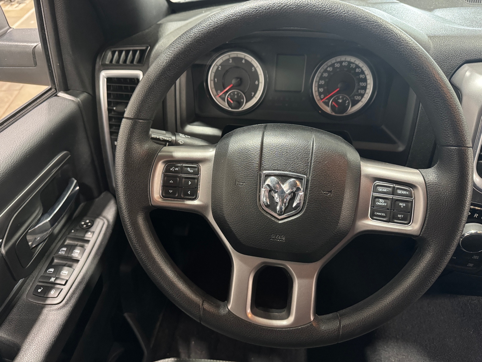 Thumbnail: 2022 RAM 1500 Classic - 5