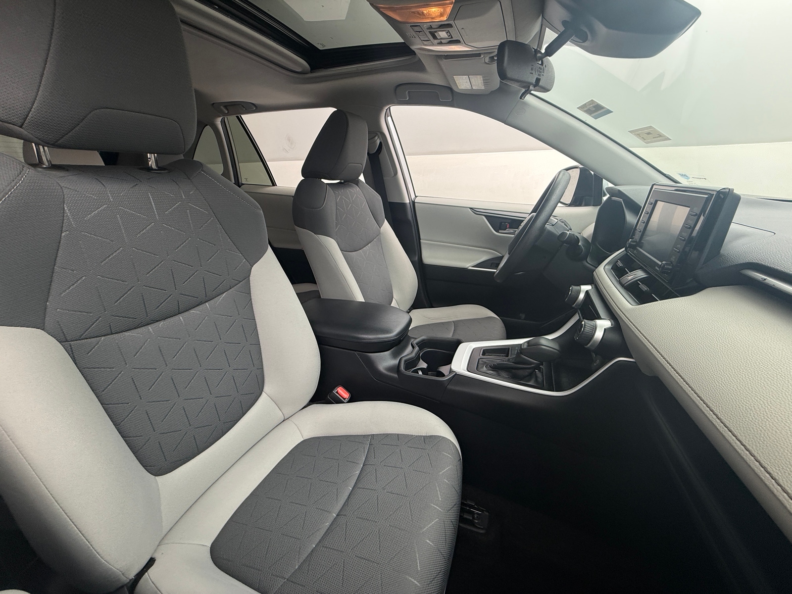 Thumbnail: 2020 Toyota RAV4 - 2