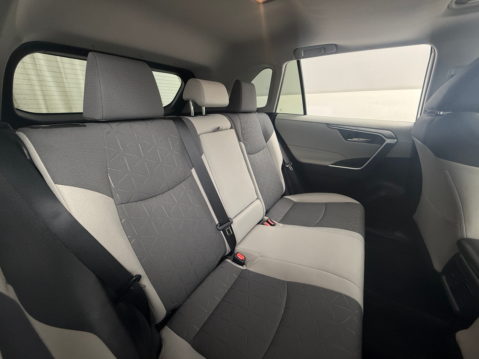 Thumbnail: 2020 Toyota RAV4 - 6