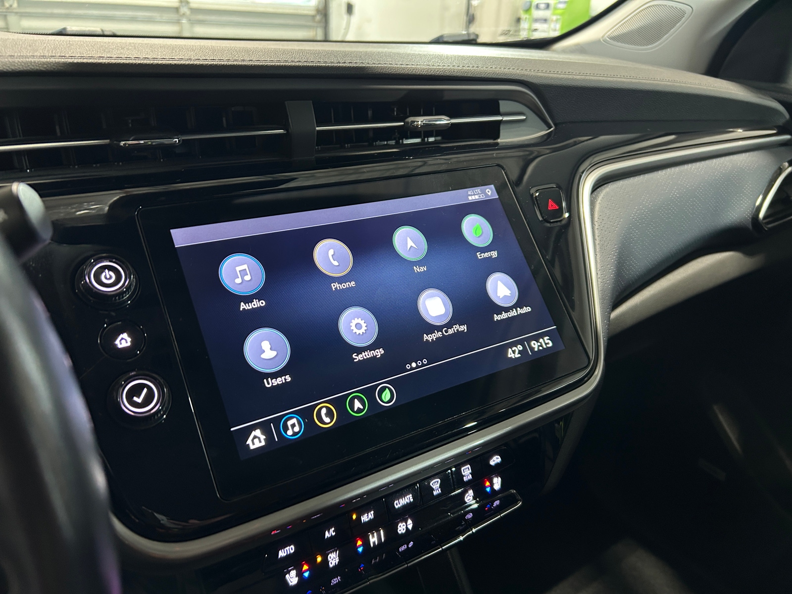 Thumbnail: 2022 Chevrolet Bolt EUV - 3