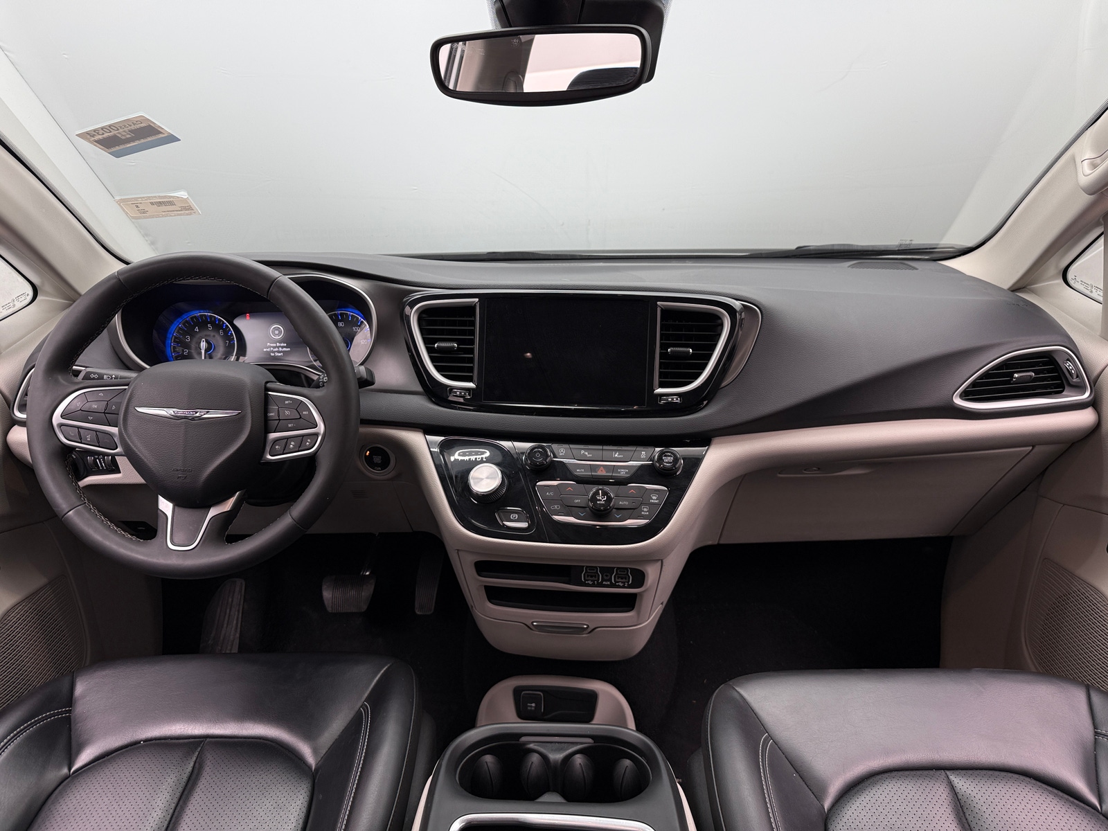 Thumbnail: 2023 Chrysler Pacifica - 2