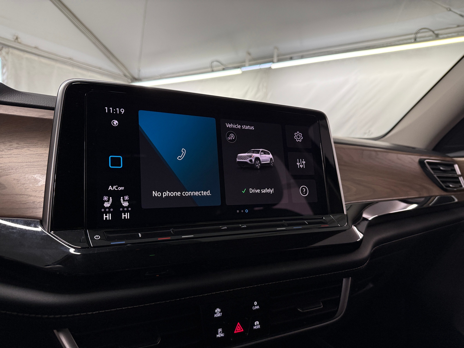 Thumbnail: 2025 Volkswagen Atlas - 3