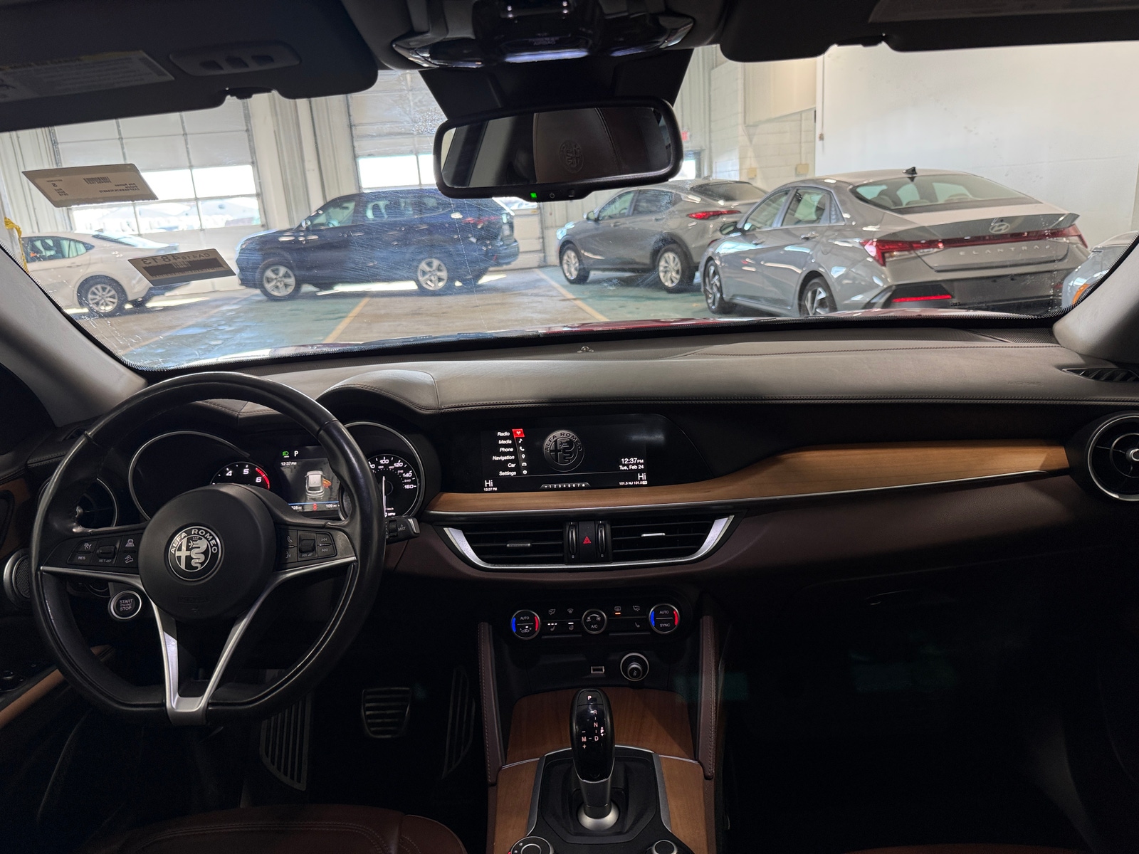 Thumbnail: 2019 Alfa Romeo Stelvio - 2