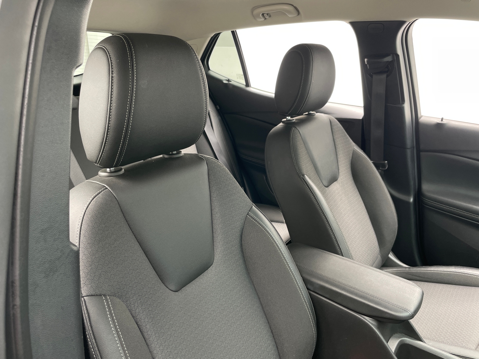 Thumbnail: 2025 Buick Encore GX - 2