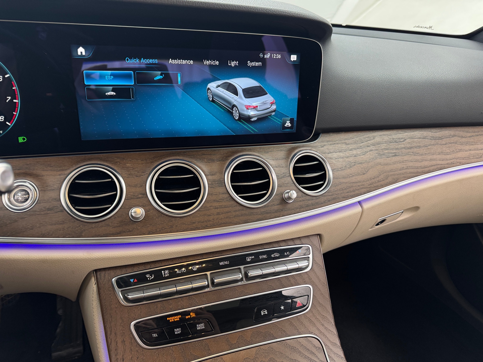 Thumbnail: 2022 Mercedes-Benz E-Class - 3