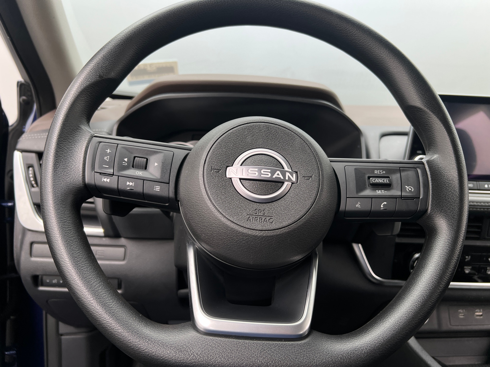 Thumbnail: 2022 Nissan Rogue - 5