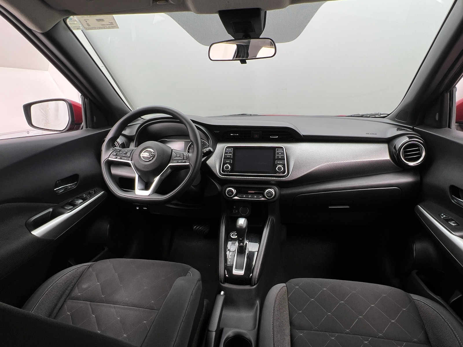 Thumbnail: 2020 Nissan Kicks - 3