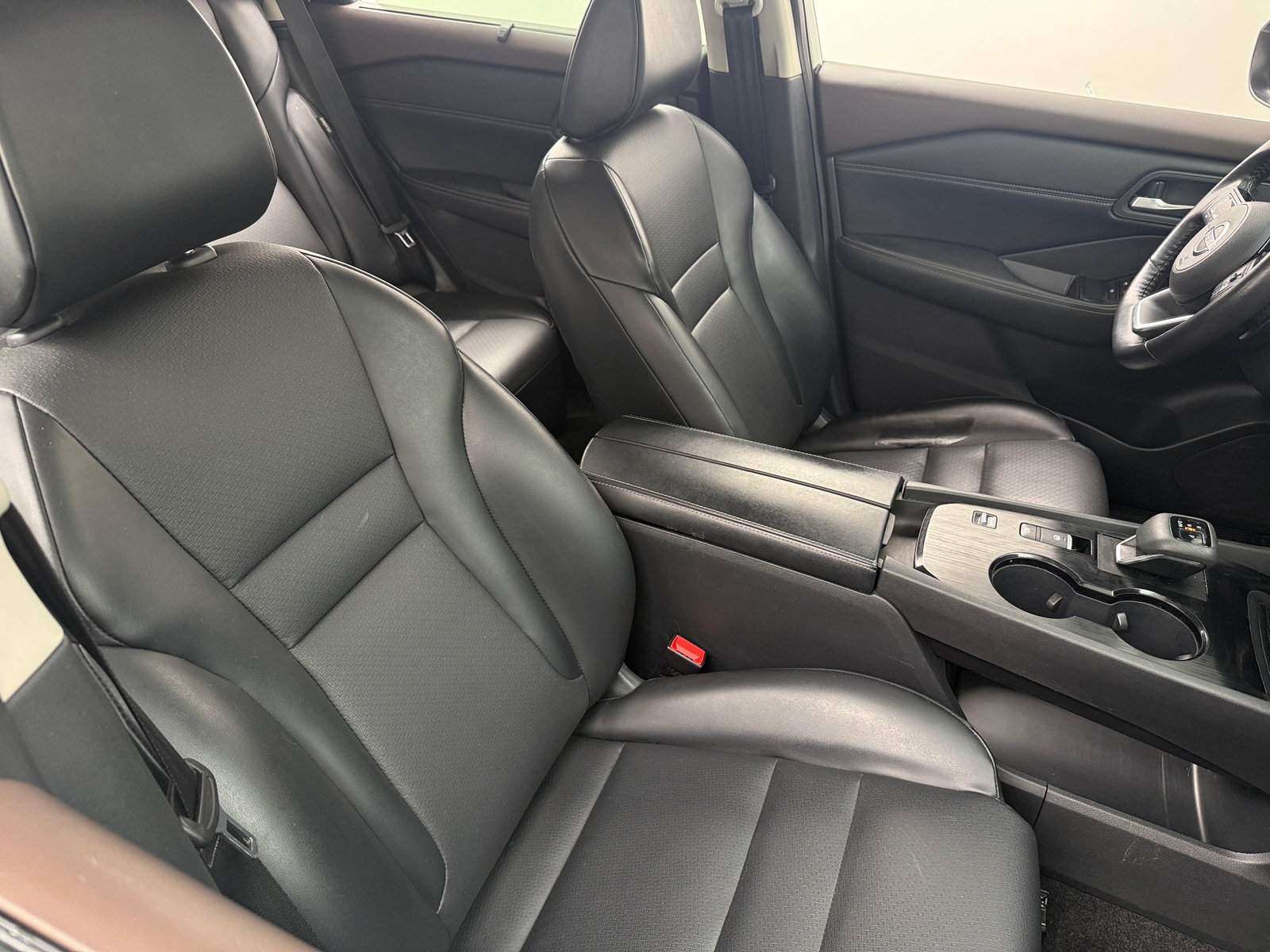 Thumbnail: 2023 Nissan Rogue - 2