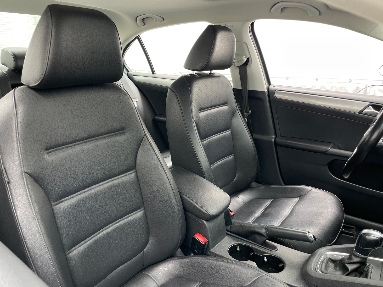 Thumbnail: 2015 Volkswagen Jetta - 2