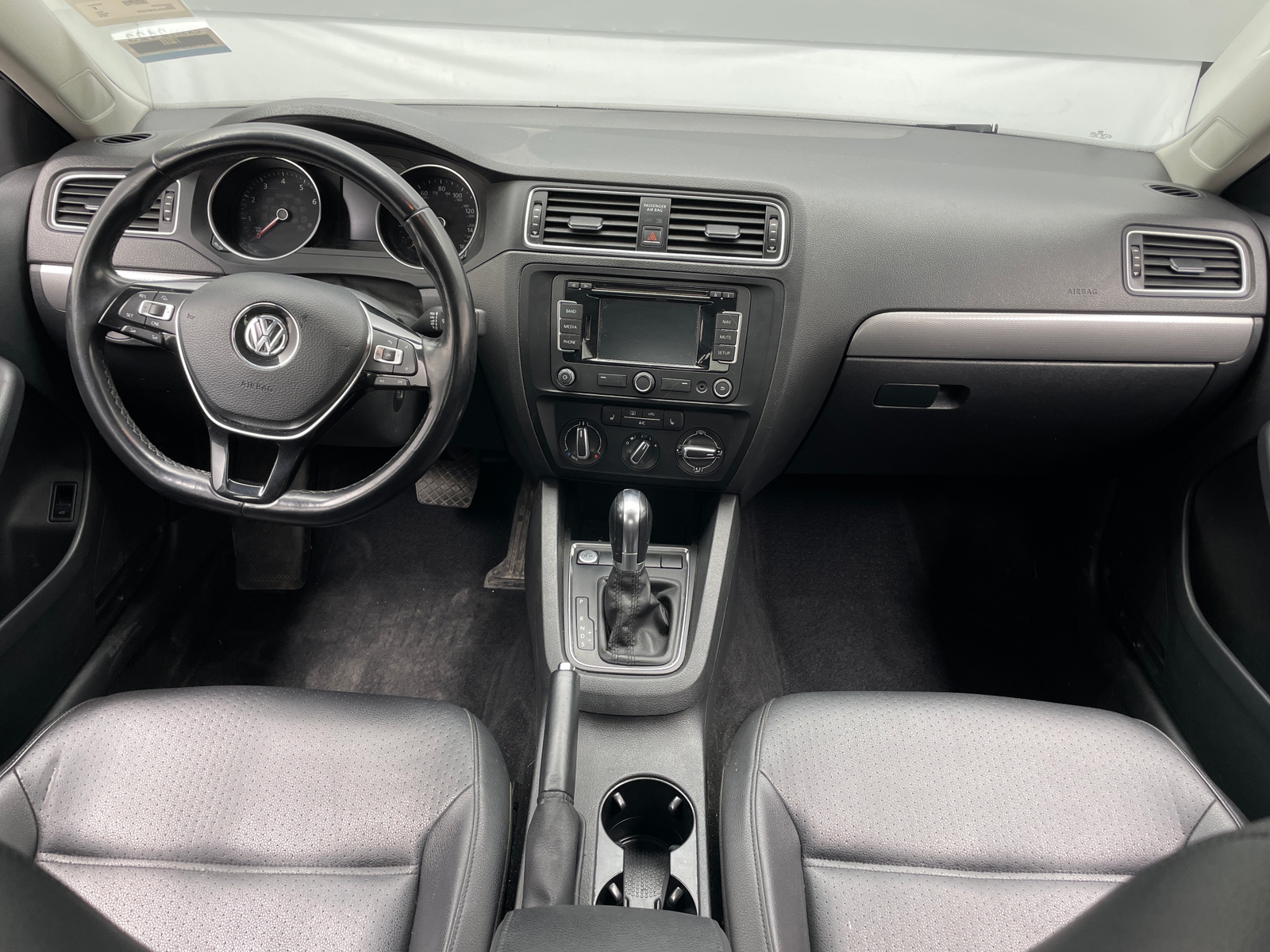 Thumbnail: 2015 Volkswagen Jetta - 3